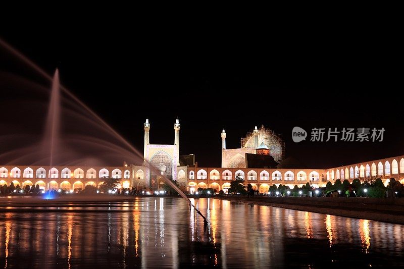 伊朗伊斯法罕Naqsh-e Jahan广场和Shah清真寺的夜晚